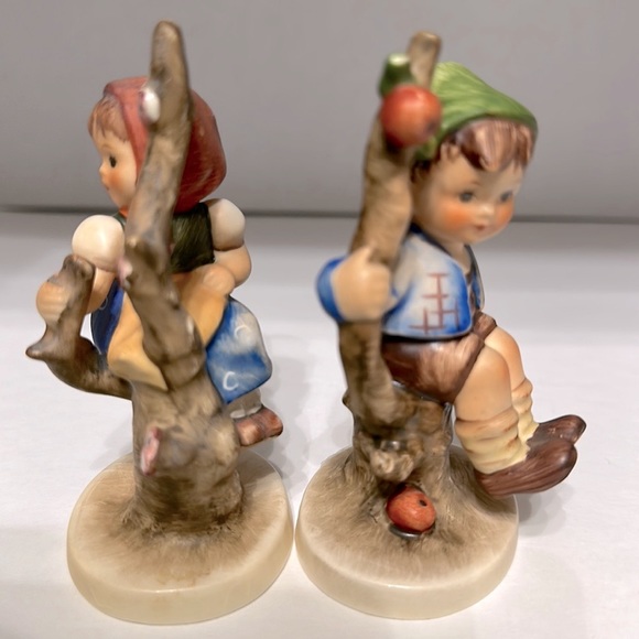 💙TM3 ‘Apple Tree Girl and Apple Tree Boy’ Hummel Goebel - Picture 2 of 10